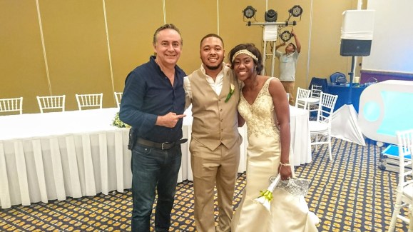 2017-09-02 Mr &amp; Mrs Easterling at Fiesta Americana