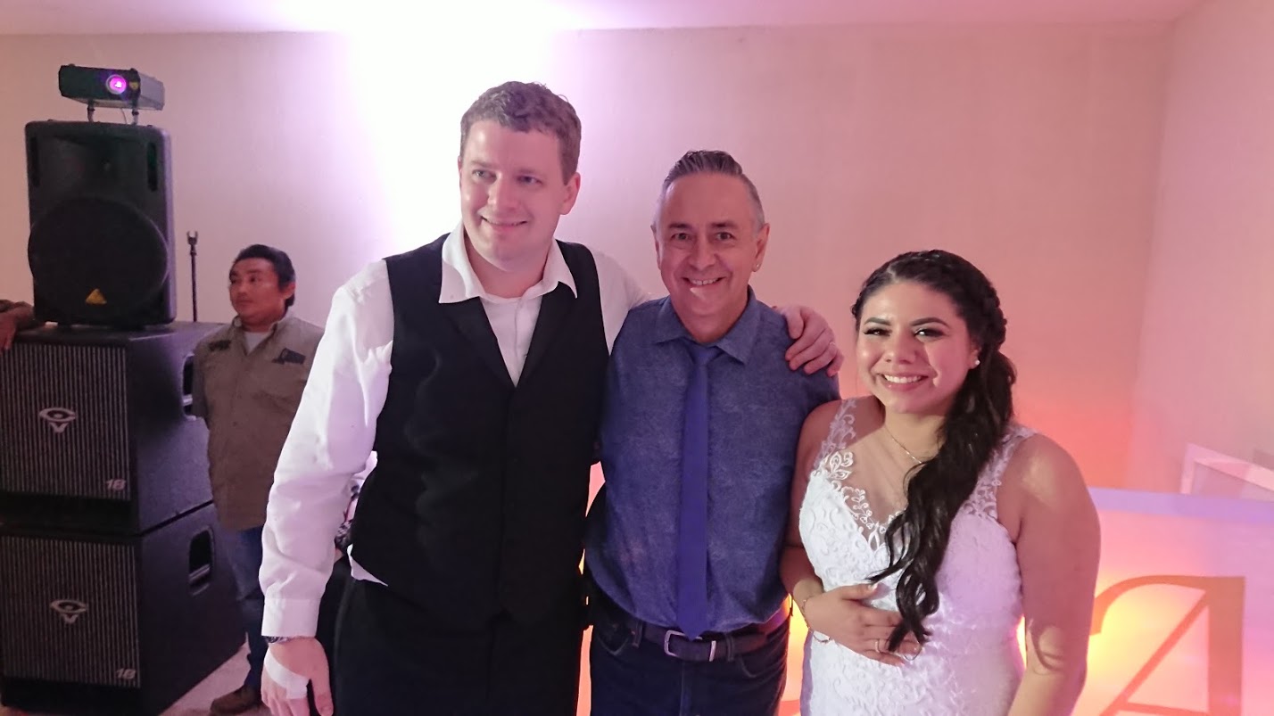 2019-11-23 Andrew &amp; Lizeth Hall at Kristal Cancún